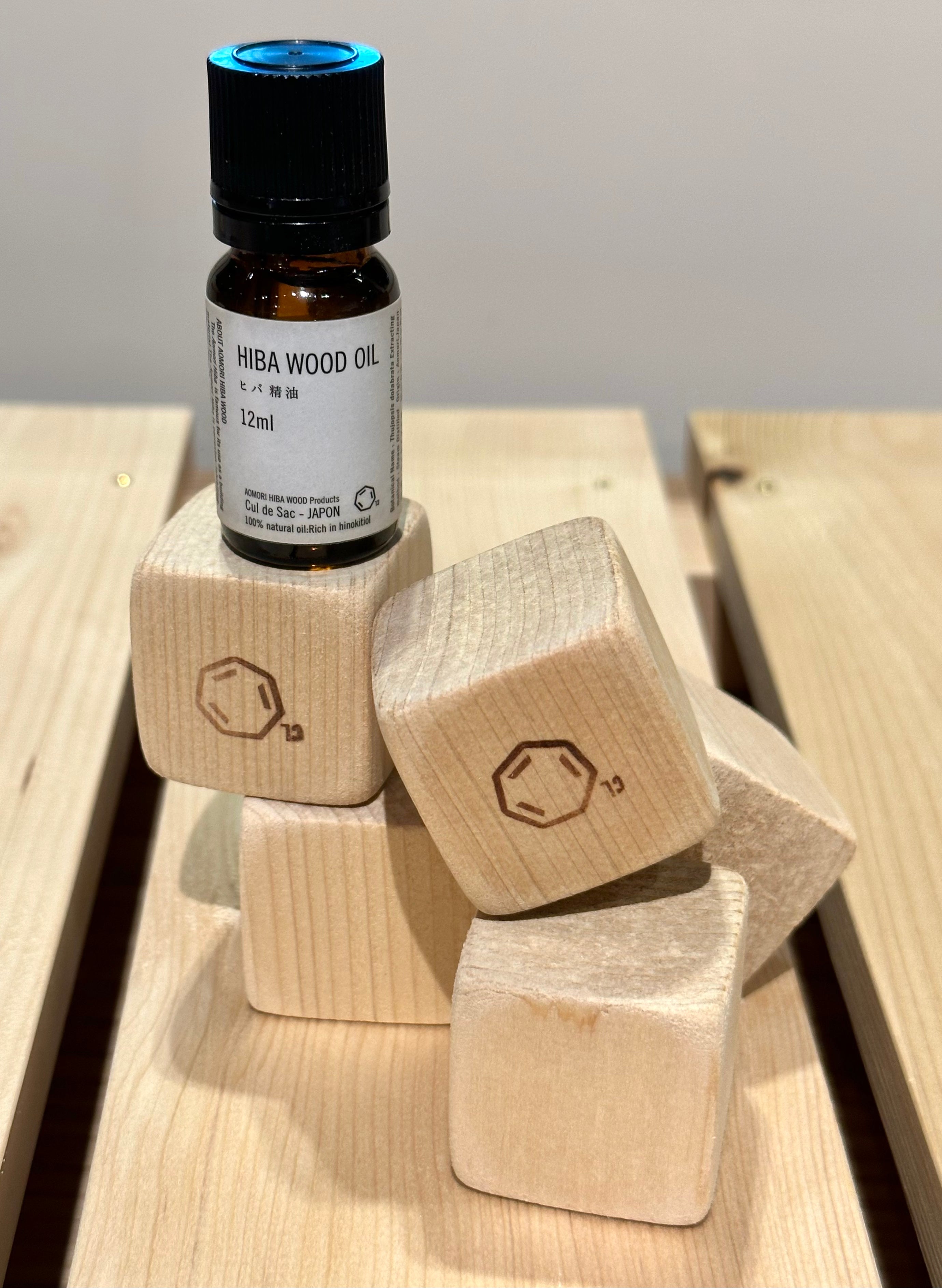 Hiba Wood │ Blocks and Essential Oil Set – atomi online boutique