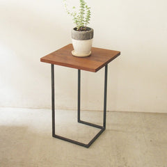 Shin Side Table Oak
