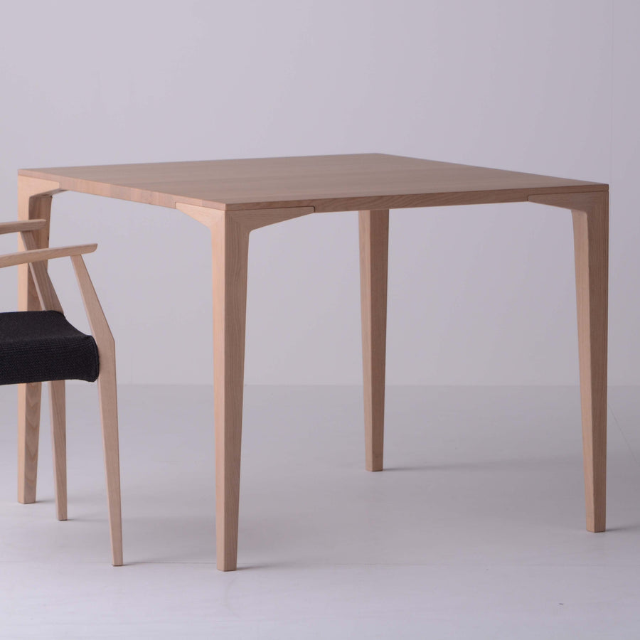 FORMS J-Type Table | Oak