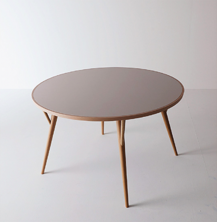 FORMS K Type Melamine Top Round Table | Oak Wood