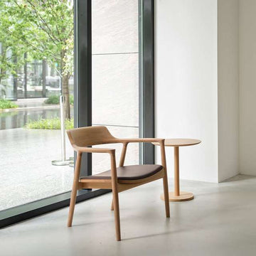 Hiroshima Lounge Chair | Leather | Oak Wood