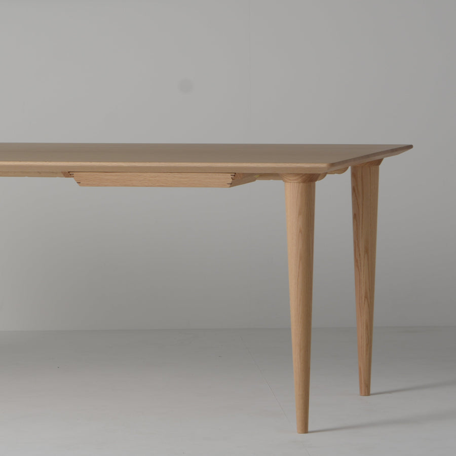 Resty Dining Table | Oak