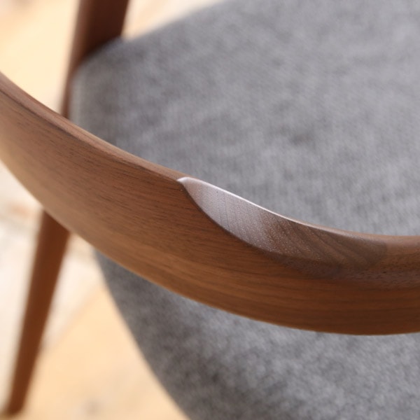 Geppo Seed Fabric Cushioned Dining Chair | Walnut