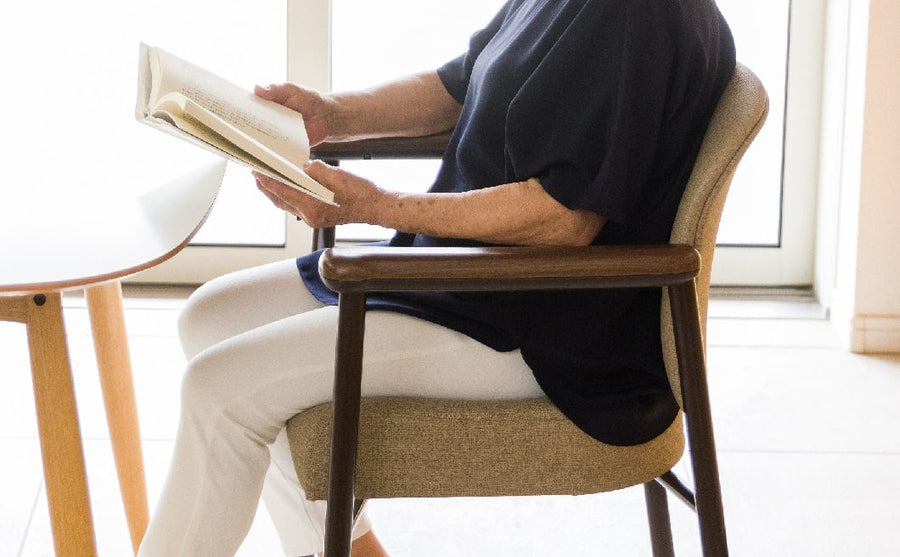 Wellness Chair with Steel Legs