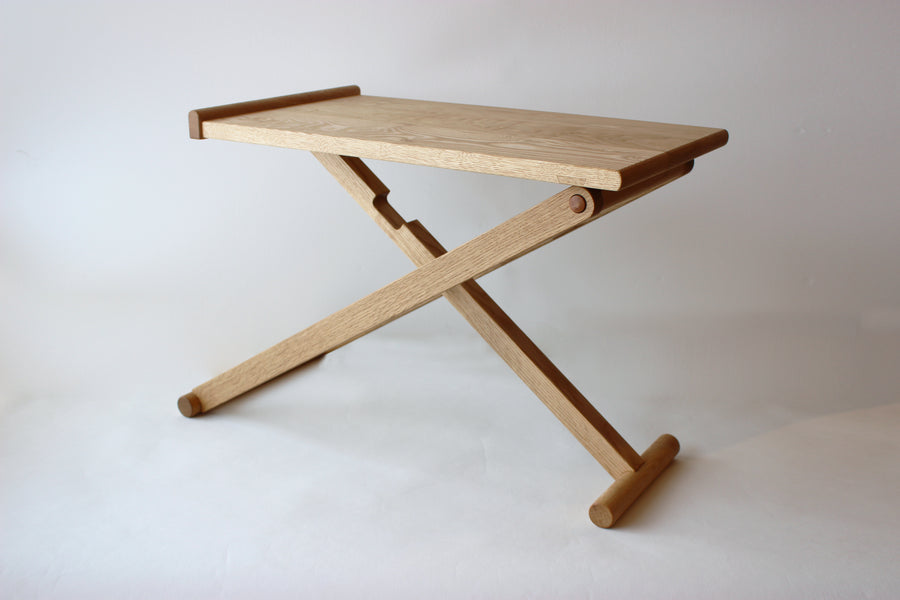 folding side table at 40cm height