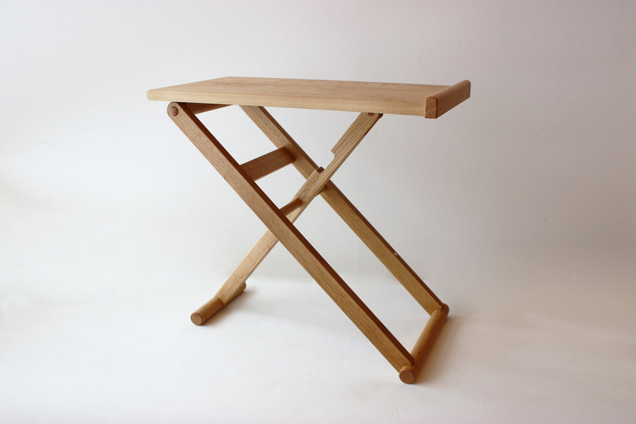 folding side table at 50cm height