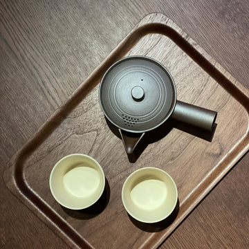 saito tray in M size with tea wares